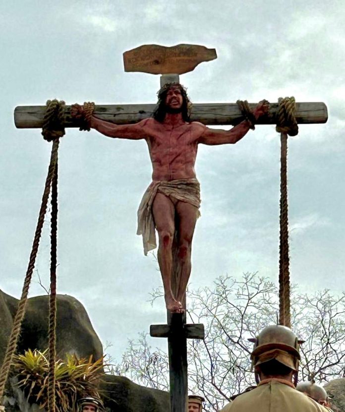 Nova Jerusalém: uma Paixão Santa. Pernambuco é a sede de um dos maiores eventos do Nordeste e do Brasil: A Paixão de Cristo de Nova Jerusalém. Nova Jerusalém: uma Paixão Santa. Pernambuco é a sede de um dos maiores eventos do Nordeste e do Brasil: A Paixão de Cristo de Nova Jerusalém.