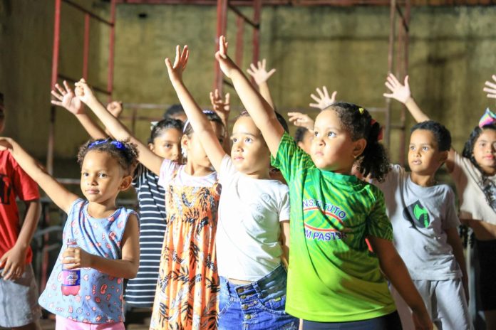 Via-Sacra de 2025 marca da Poeira aos Palcos Via-Sacra de 2025 marca da Poeira aos Palcos