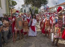 Minas Santa celebra a fé, a cultura e a tradição em todos os 853 municípios mineiros Minas Santa celebra a fé, a cultura e a tradição em todos os 853 municípios mineiros