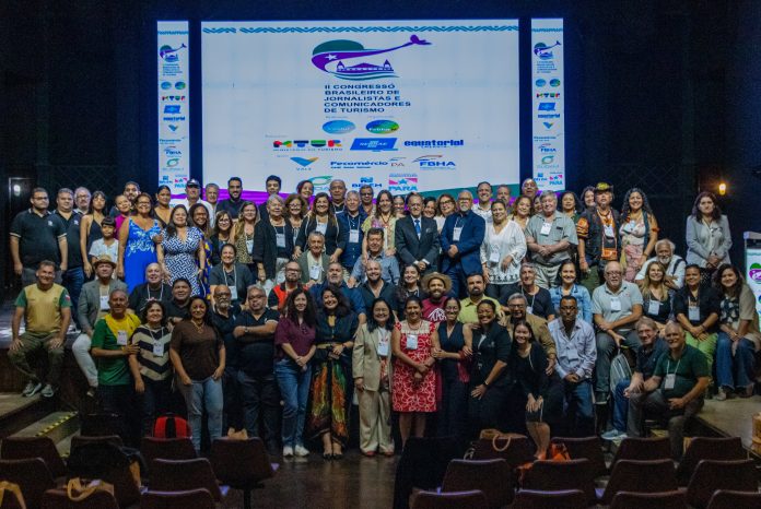 Comunicadores e autoridades prestigiam abertura oficial do II Congresso Nacional de Jornalistas e Comunicadores da FEBTUR Comunicadores e autoridades prestigiam abertura oficial do II Congresso Nacional de Jornalistas e Comunicadores da FEBTUR
